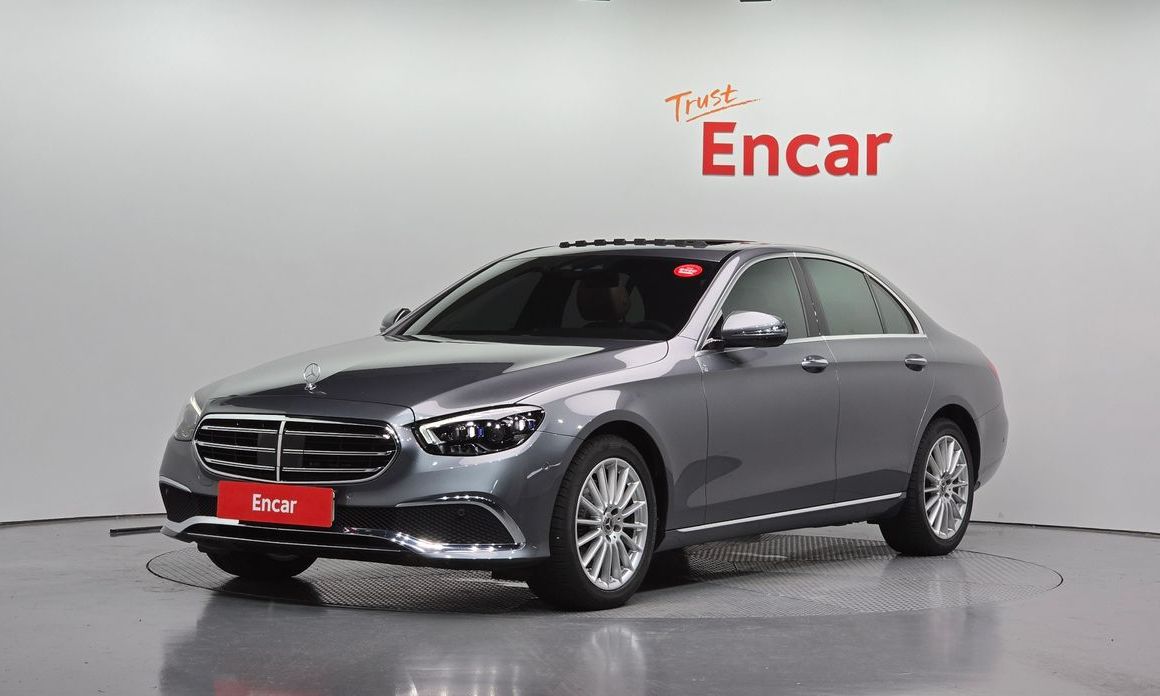 Mercedes-Benz E-Class 2021