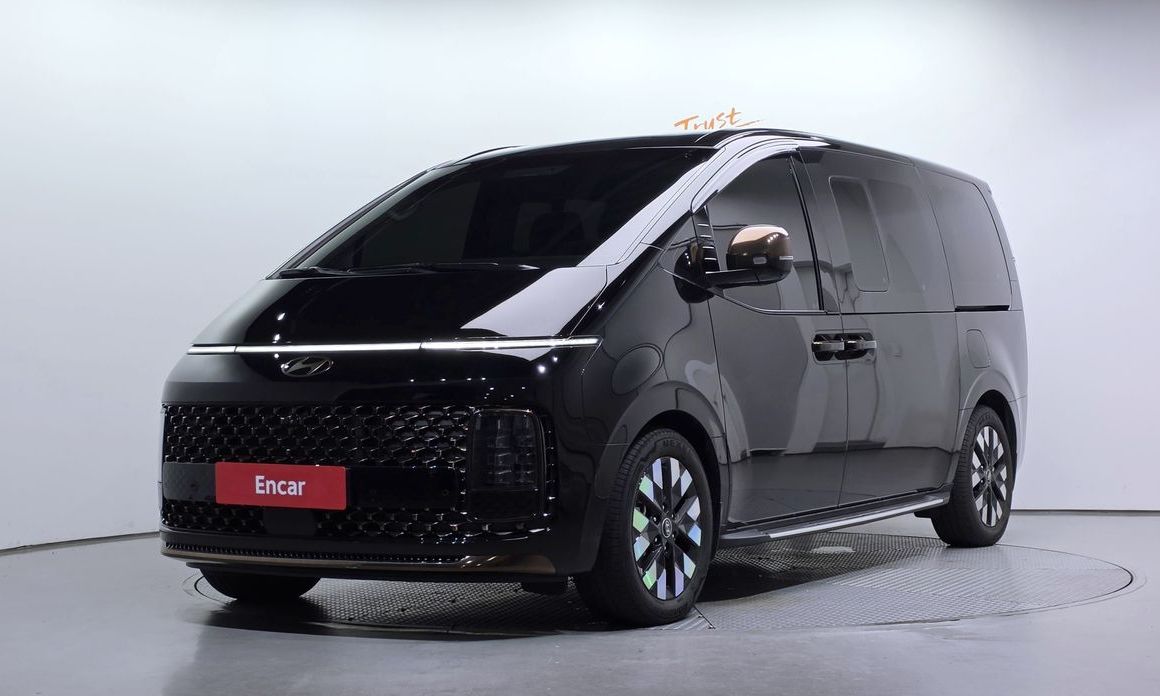 Hyundai Staria 2025