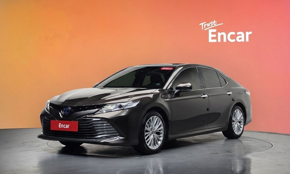 Toyota Camry 2021