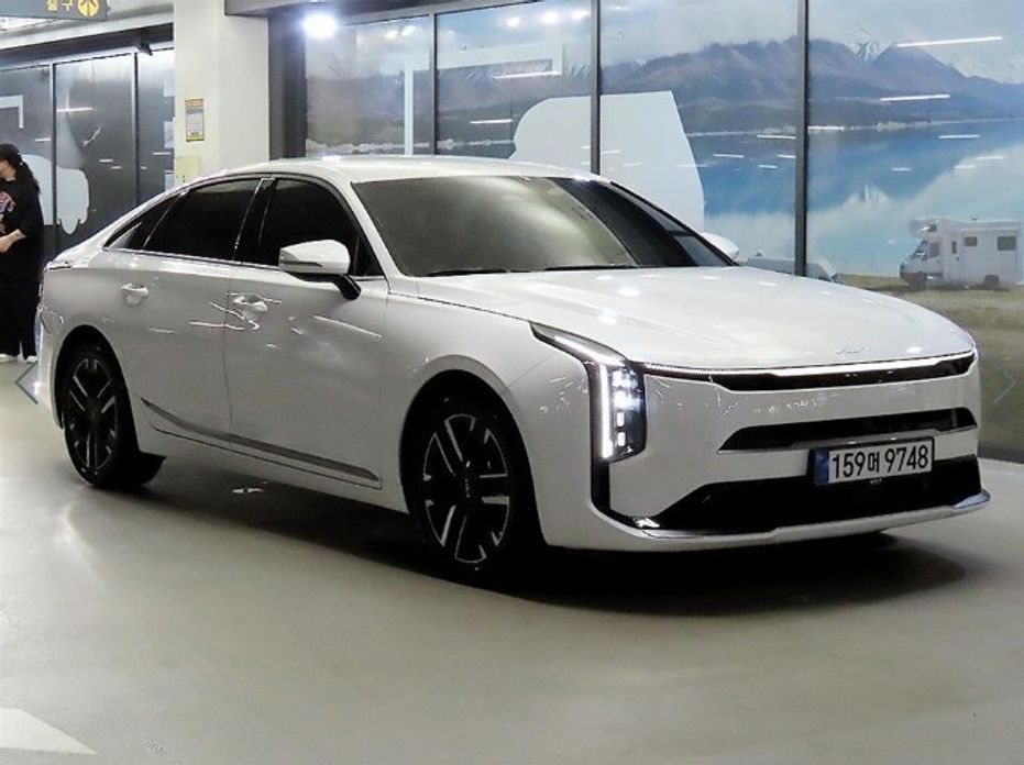 Kia K8 2025