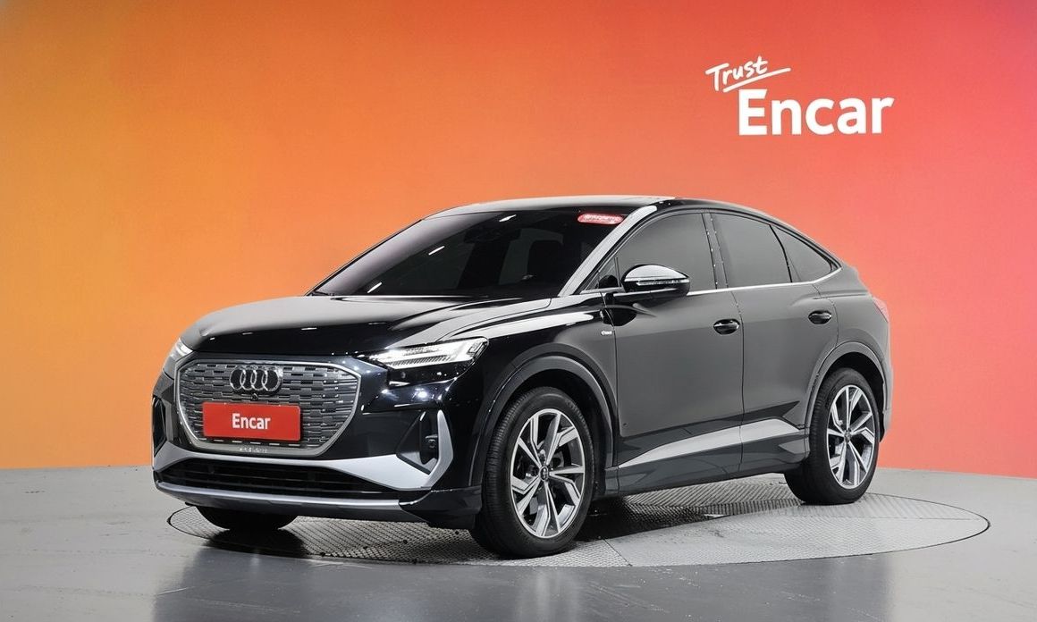 Audi Q4 e-tron 2023