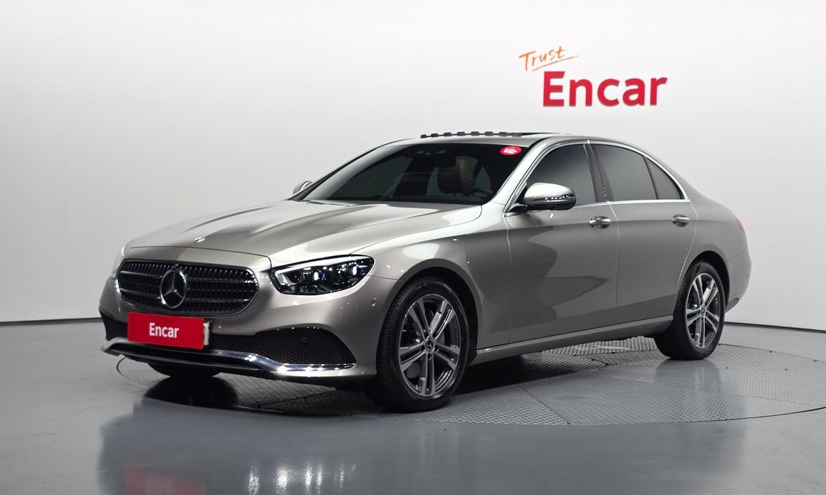 Mercedes-Benz E-Class 2022