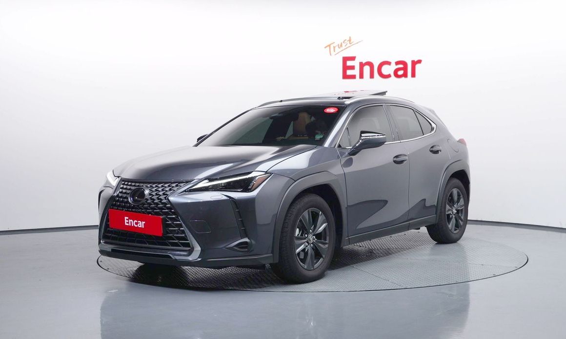 Lexus UX 2026