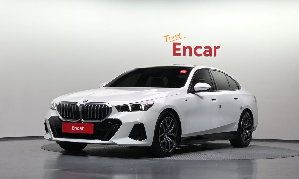 BMW 5-Series 2025