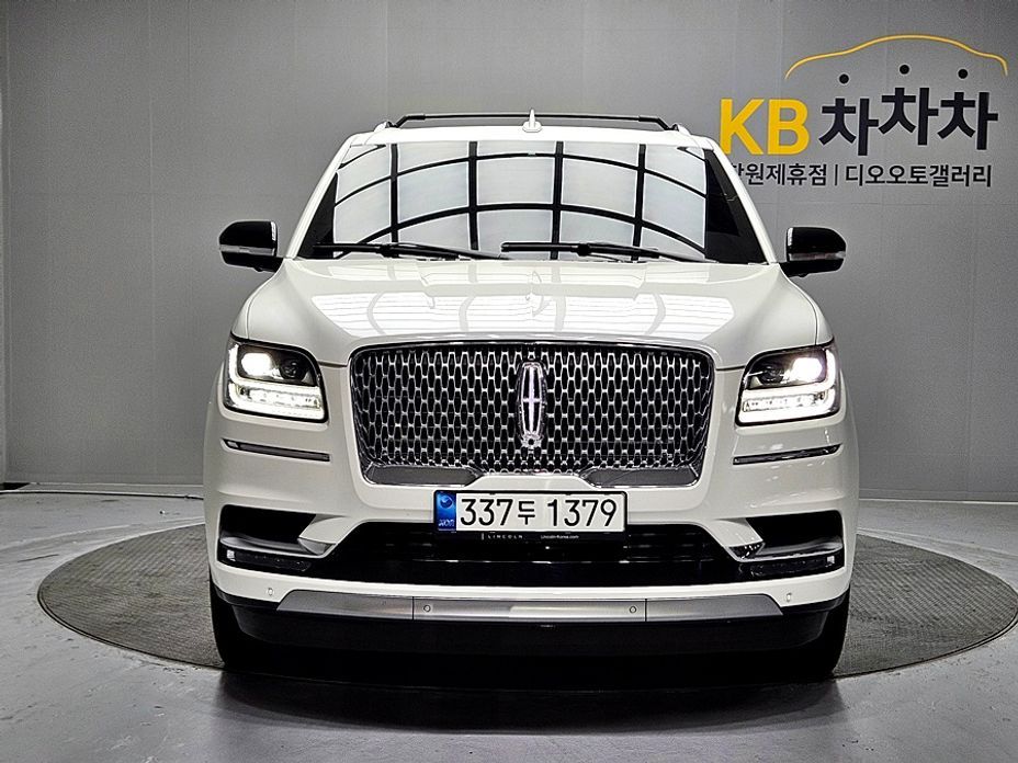 Lincoln Navigator 2021