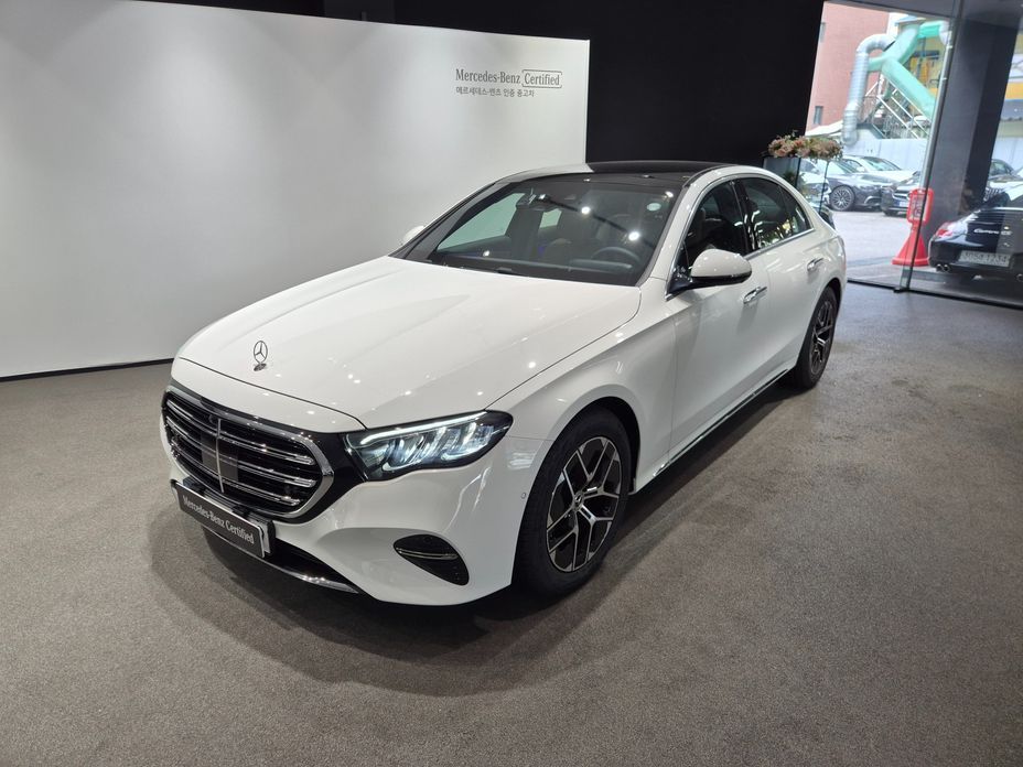Mercedes-Benz E-Class 2026
