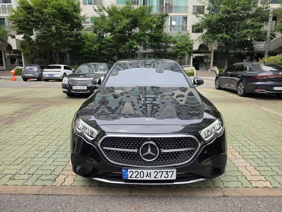 Mercedes-Benz E-Class 2025