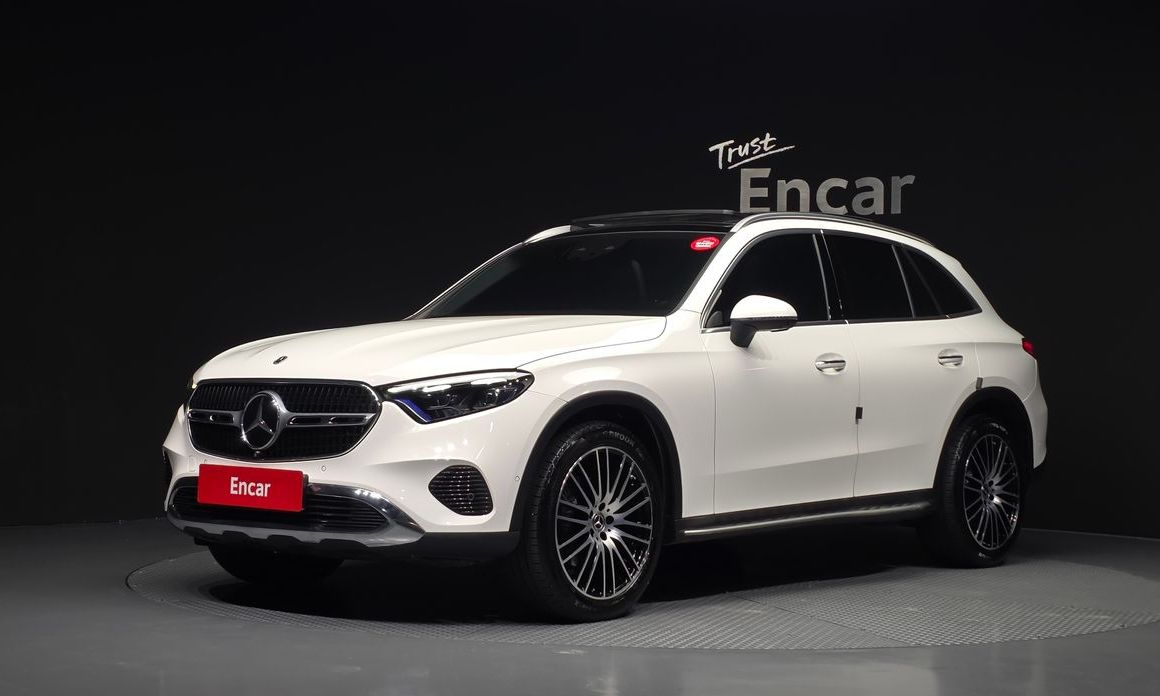 Mercedes-Benz GLC-Class 2023