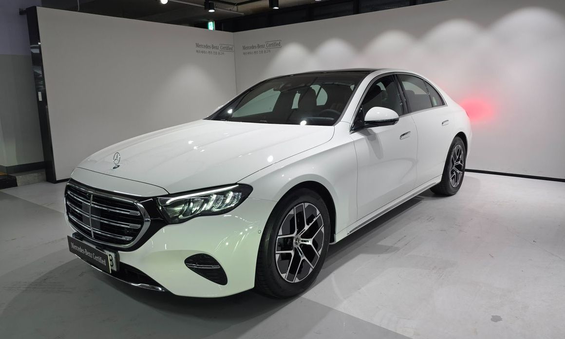 Mercedes-Benz E-Class 2026