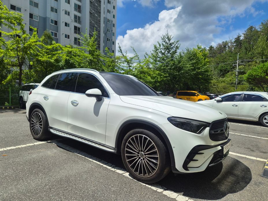 Mercedes-Benz GLC-Class 2024