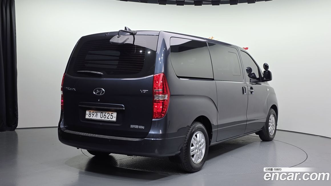 Hyundai Starex 2019