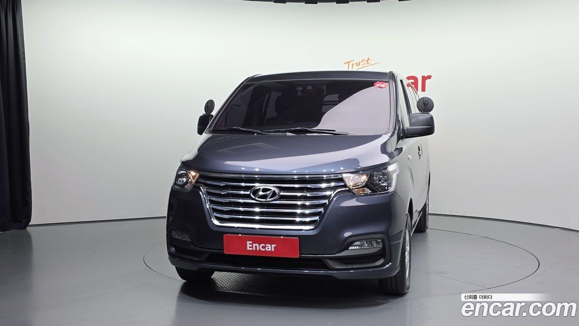 Hyundai Starex 2019