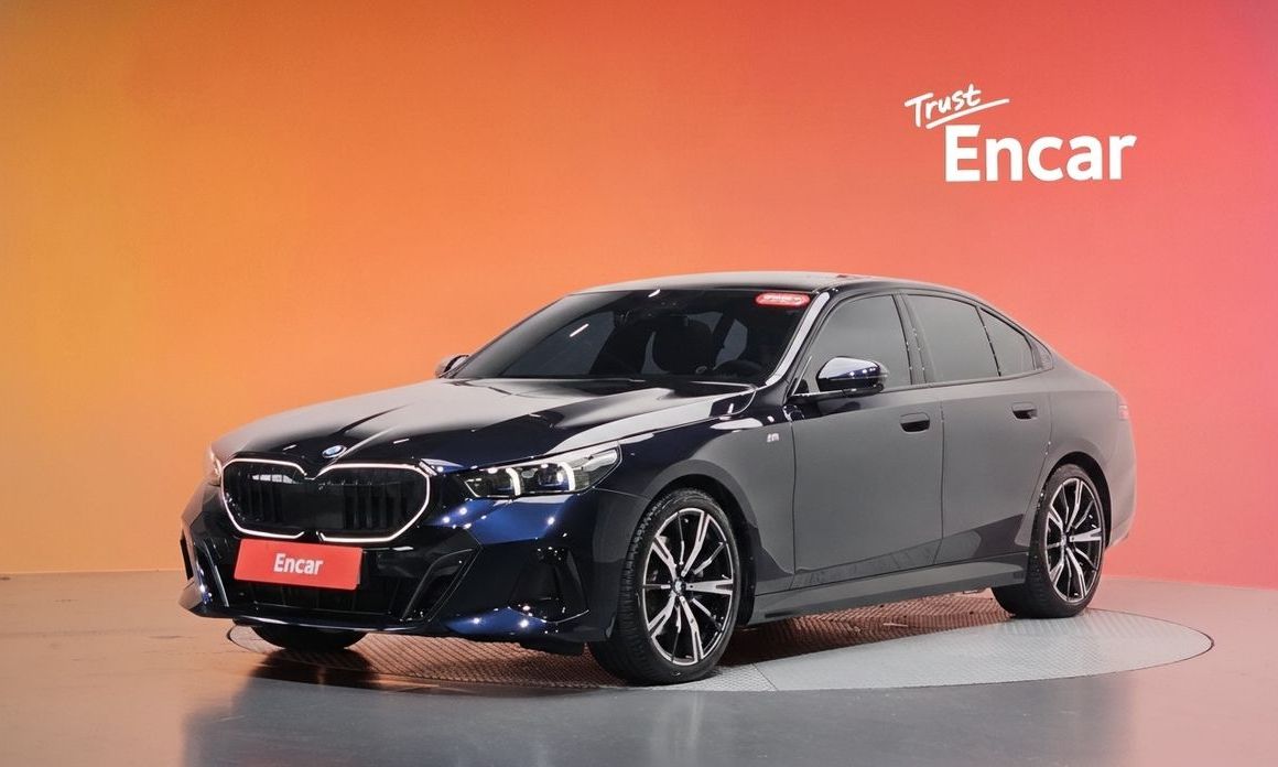 BMW 5-Series 2025
