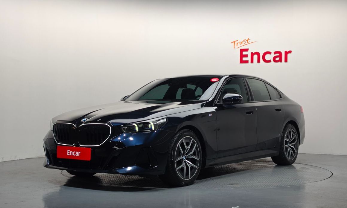 BMW 5-Series 2025