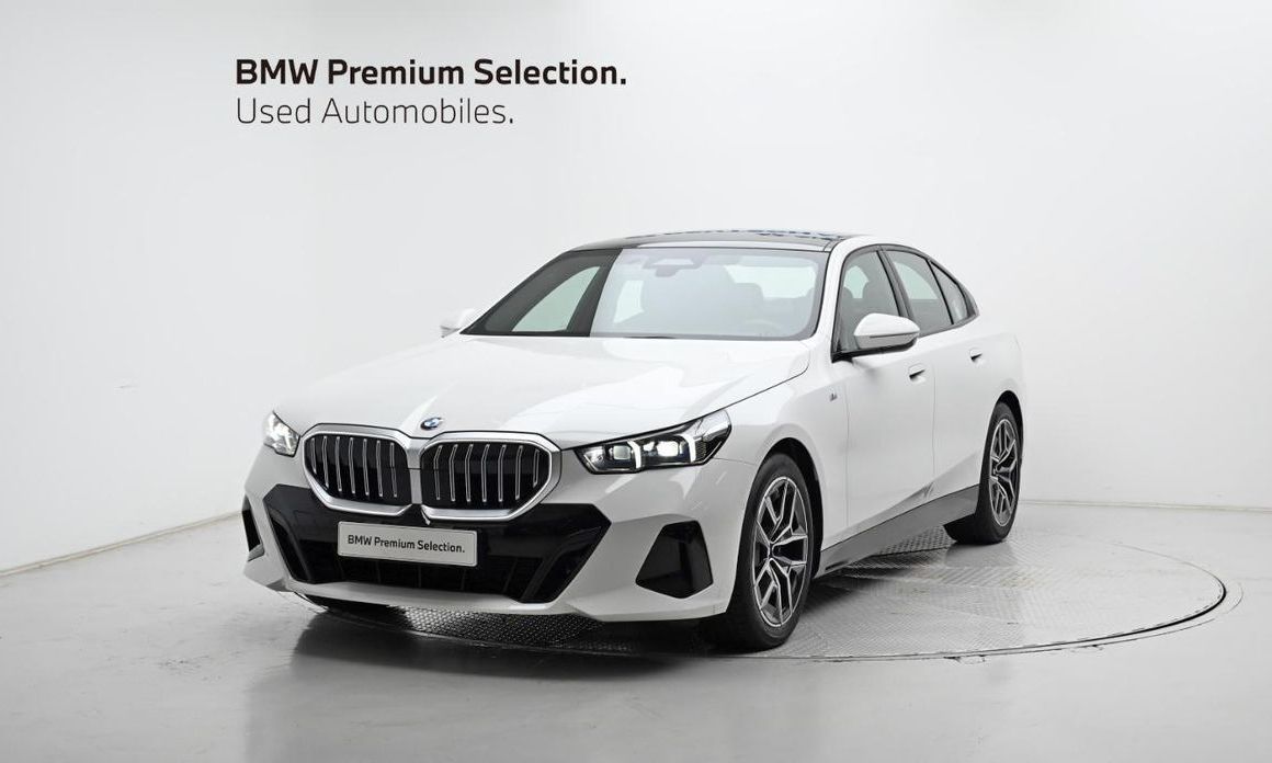 BMW 5-Series 2025