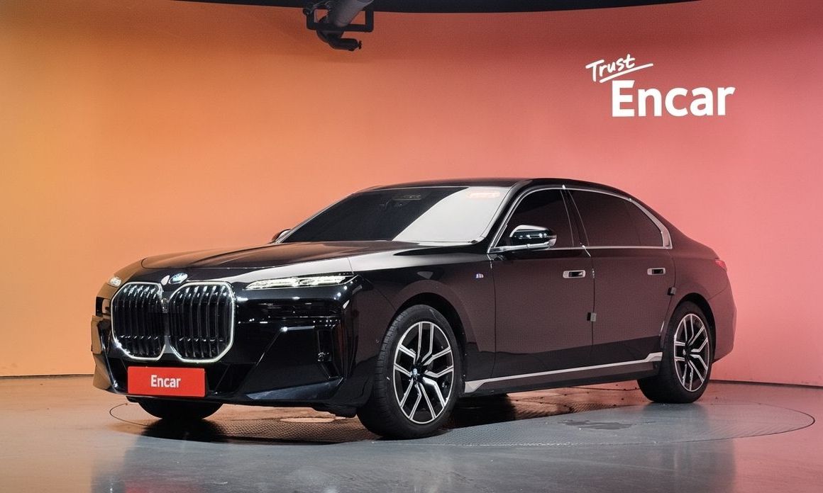 BMW 7-Series 2023