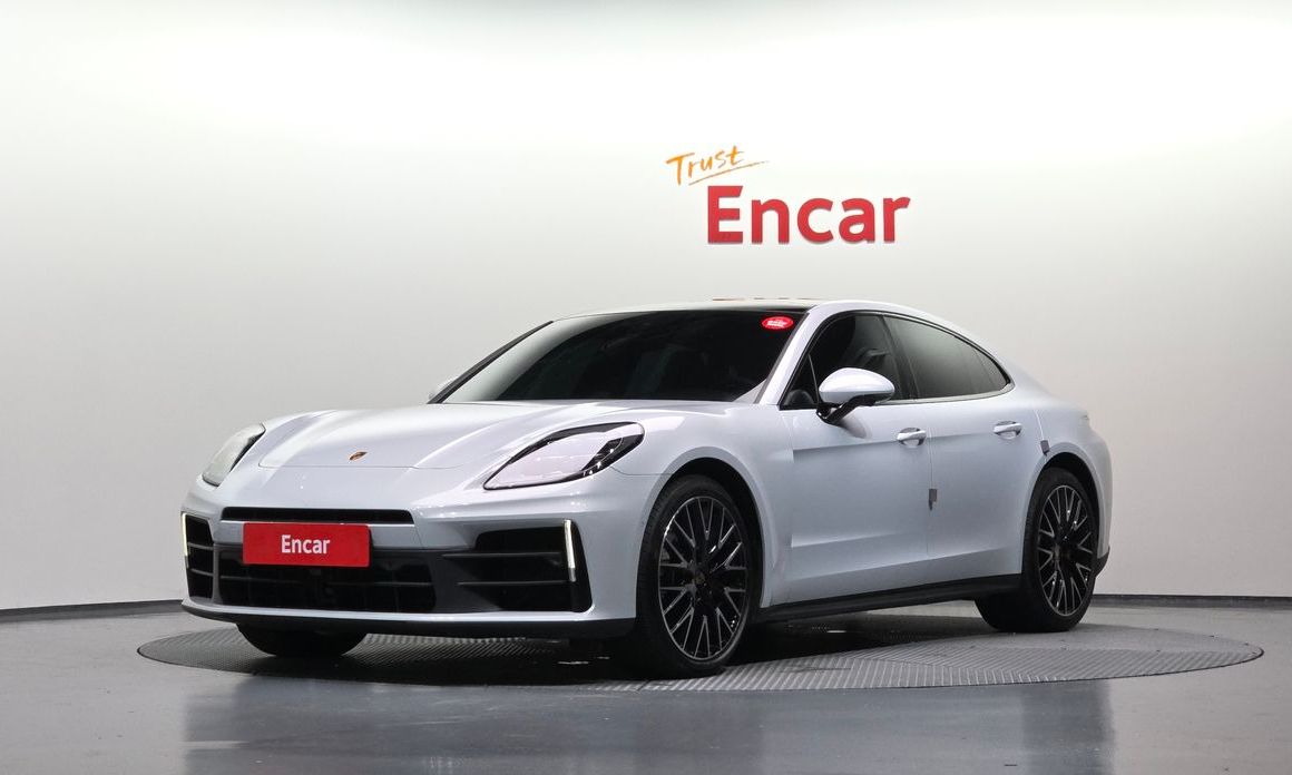Porsche Panamera 2025