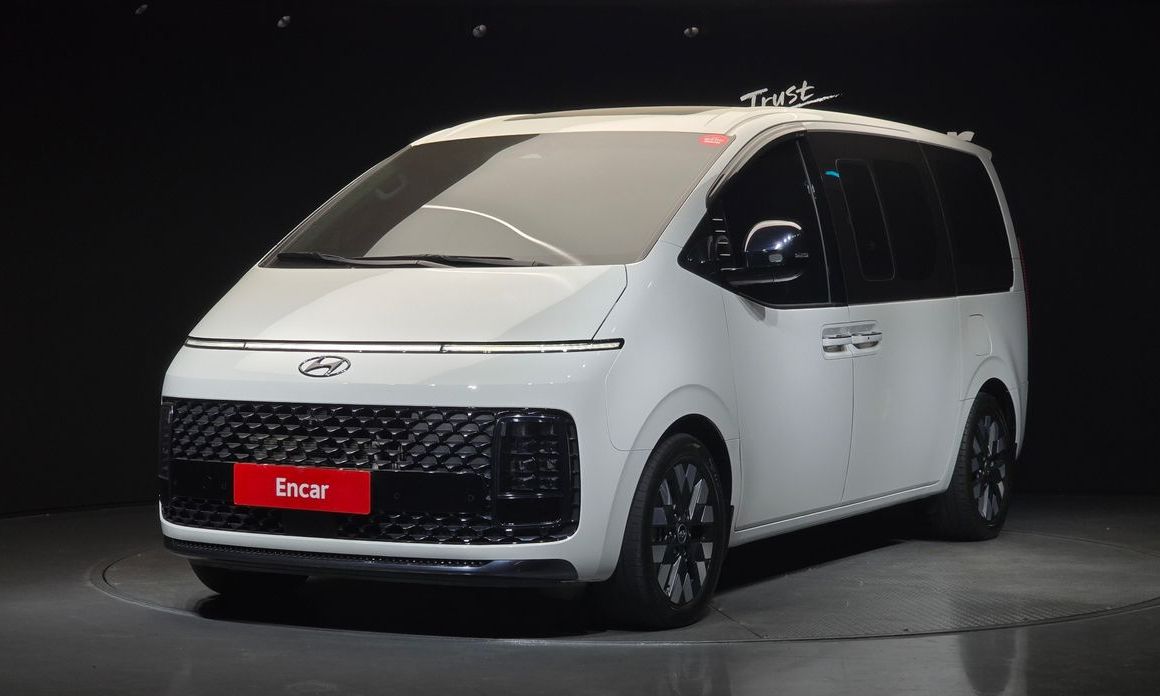 Hyundai Staria 2024