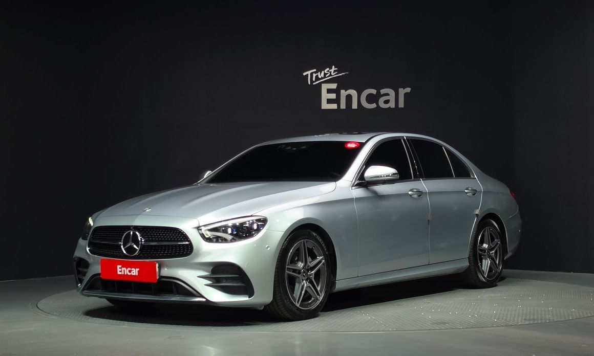 Mercedes-Benz E-Class 2023