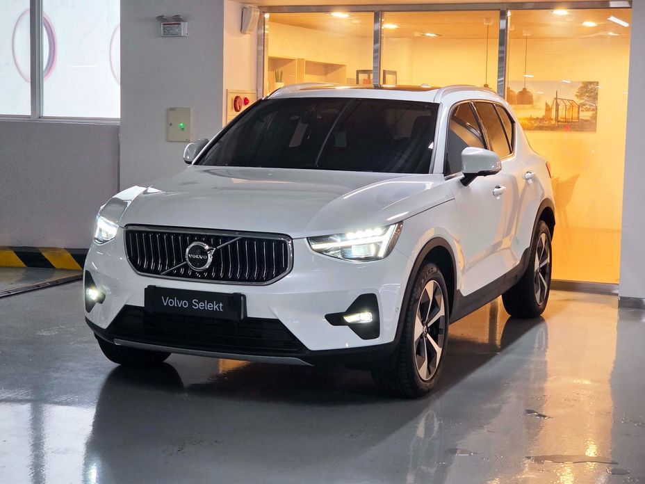 Volvo XC40 2026
