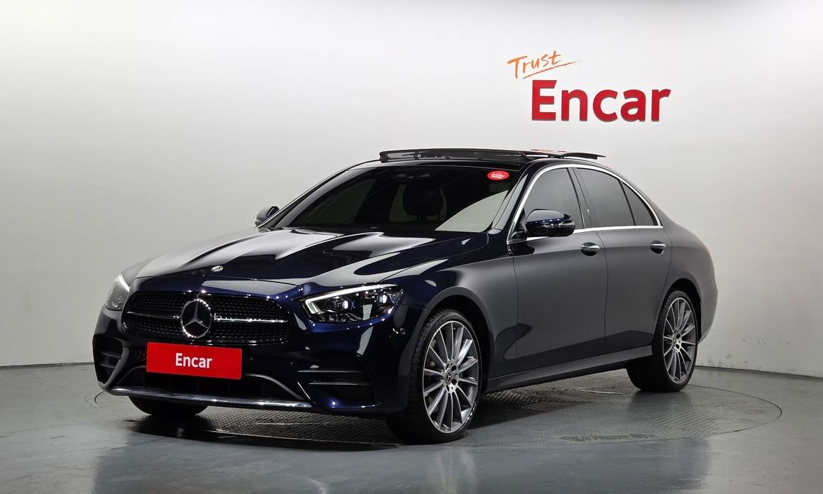 Mercedes-Benz E-Class 2022