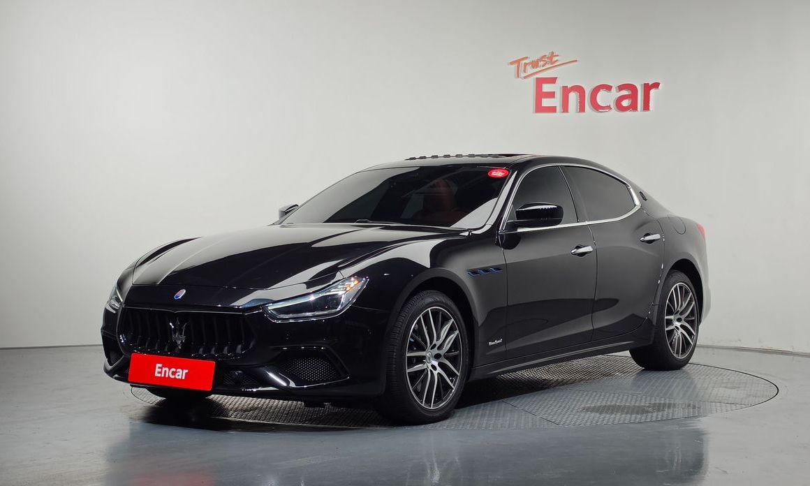 Maserati Ghibli 2021