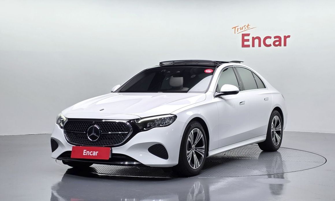 Mercedes-Benz E-Class 2024