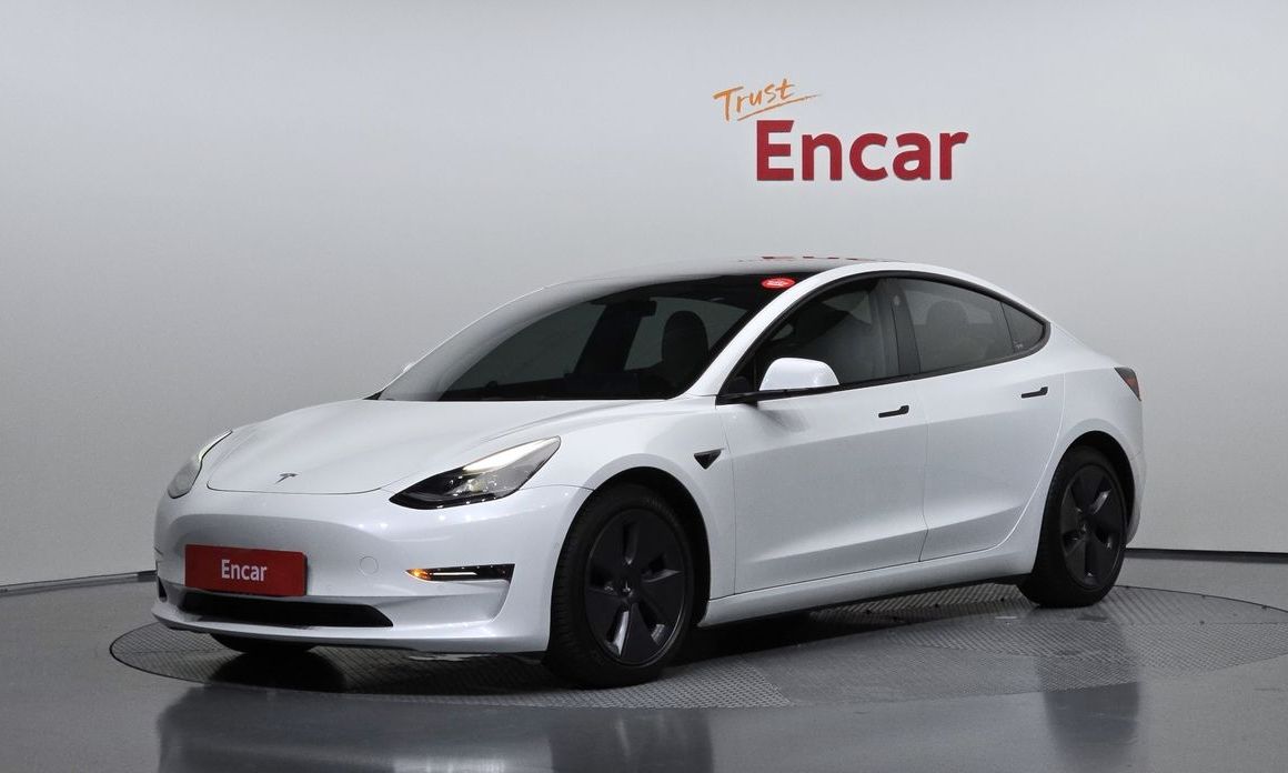 Tesla Model 3 2022