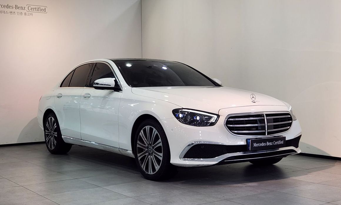 Mercedes-Benz E-Class 2021