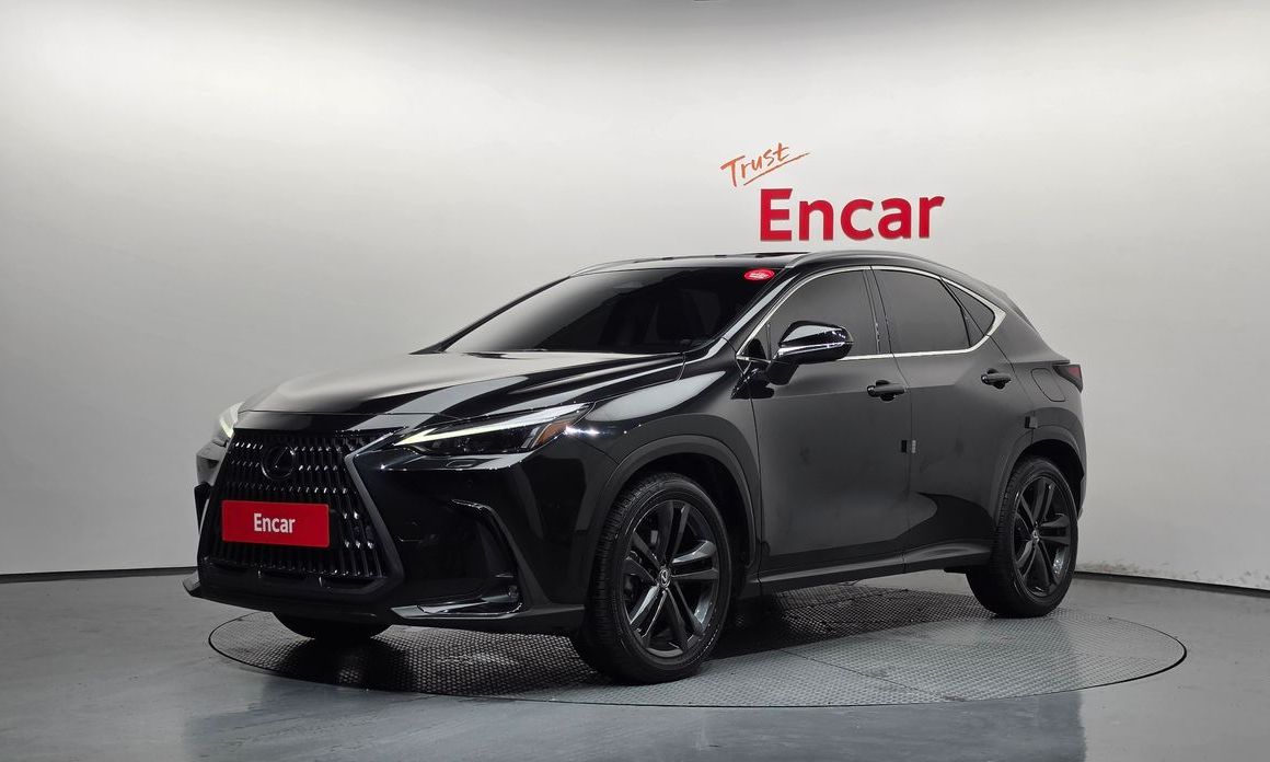 Lexus NX 2025