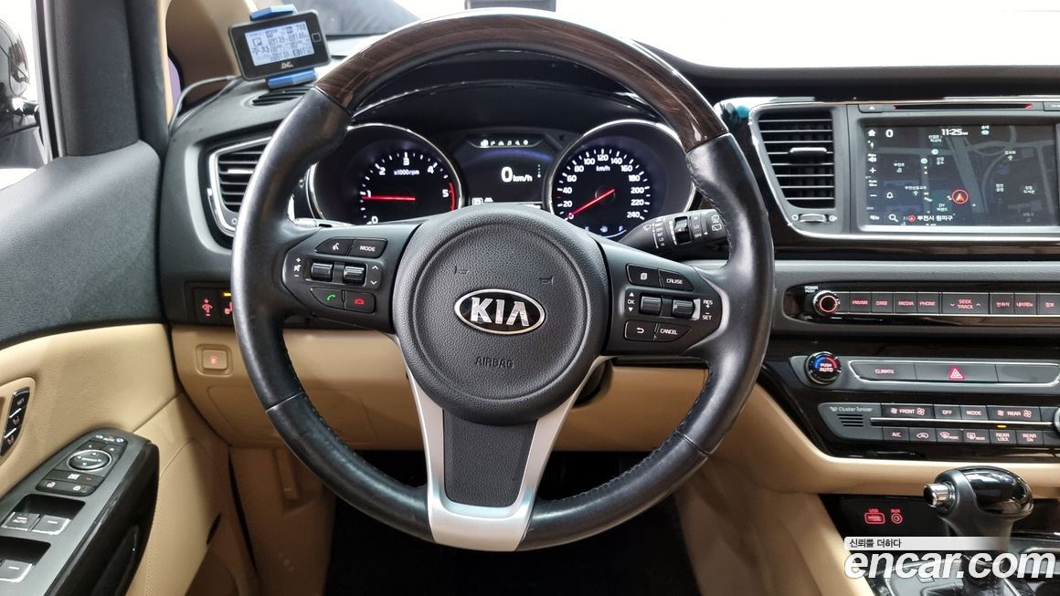 Kia Canival 2016