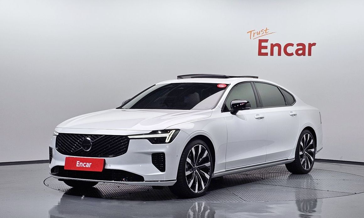 Volvo S90 2026