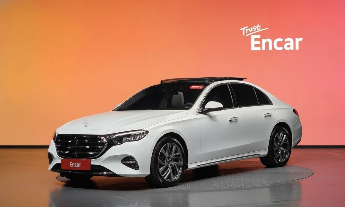 Mercedes-Benz E-Class 2024
