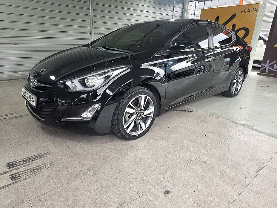 Hyundai AVANTE 2016