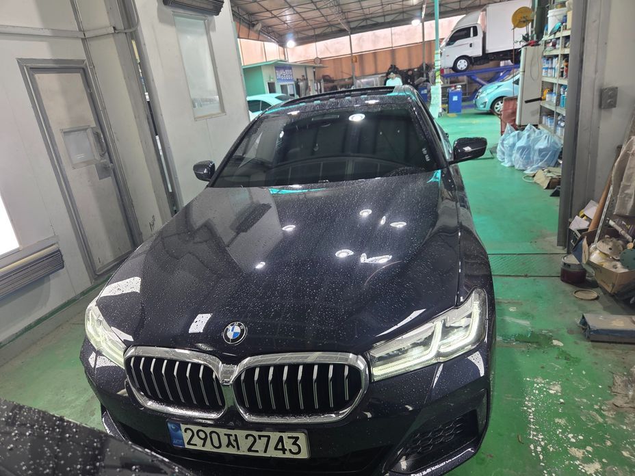BMW 5-Series 2022