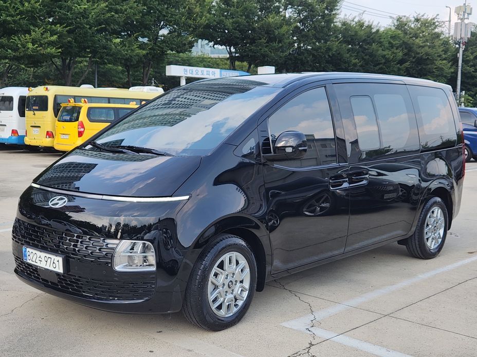 Hyundai Staria 2025