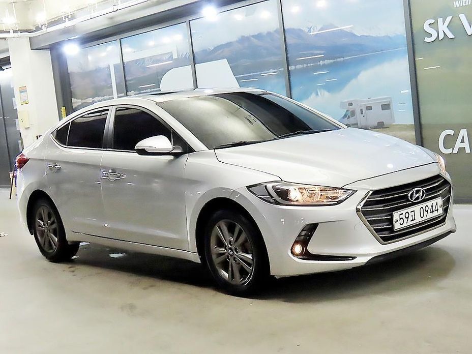 Hyundai AVANTE 2016