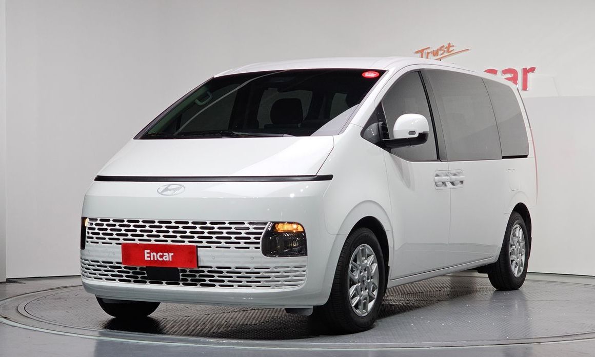 Hyundai Staria 2025