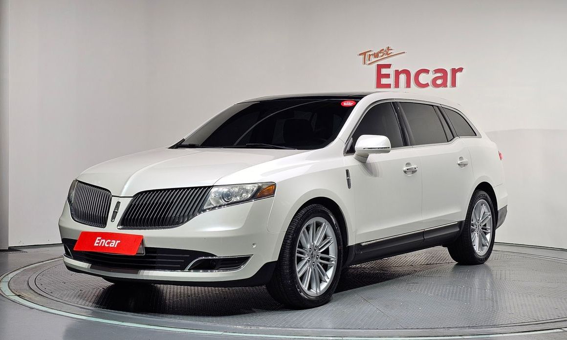 Lincoln MKT 2014