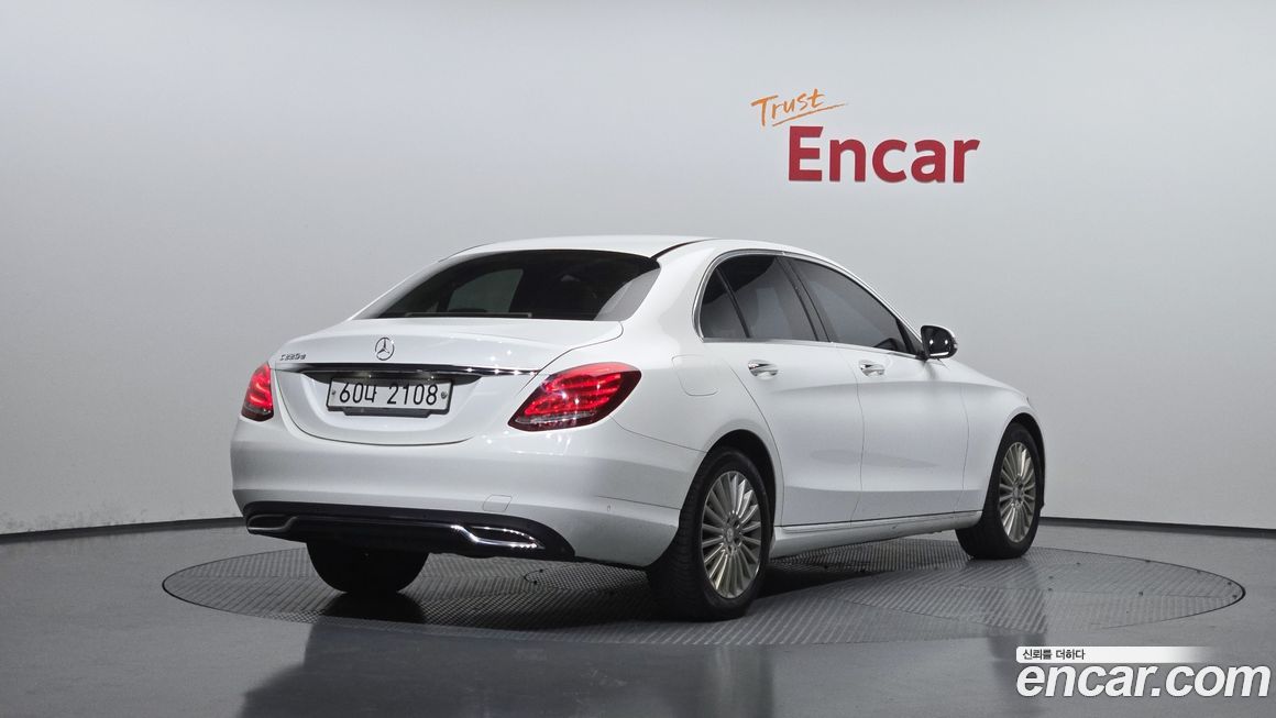 Mercedes-Benz C-Class 2017