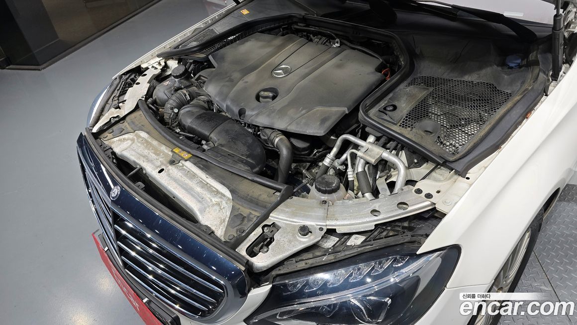 Mercedes-Benz C-Class 2017