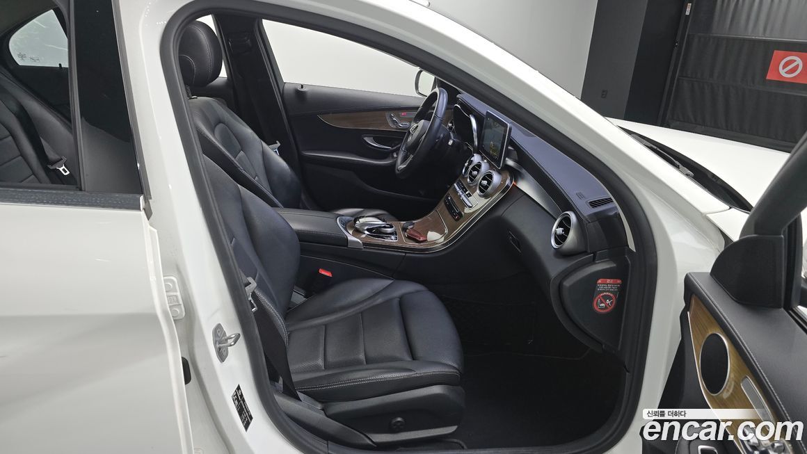 Mercedes-Benz C-Class 2017