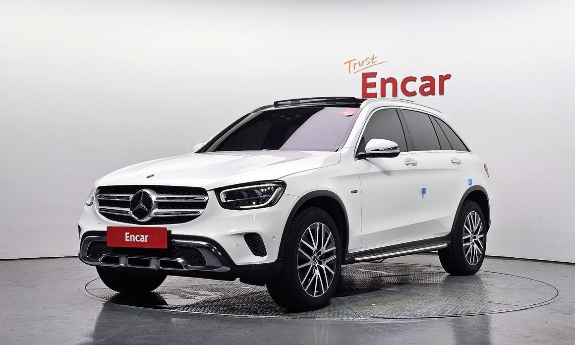 Mercedes-Benz GLC-Class 2021