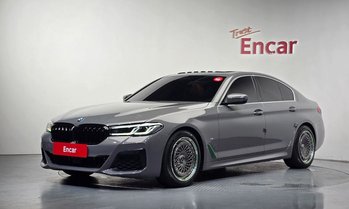 BMW 5-Series 2022