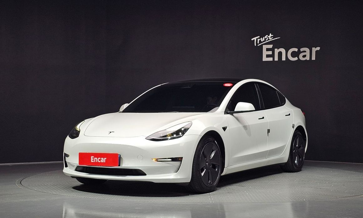 Tesla Model 3 2022