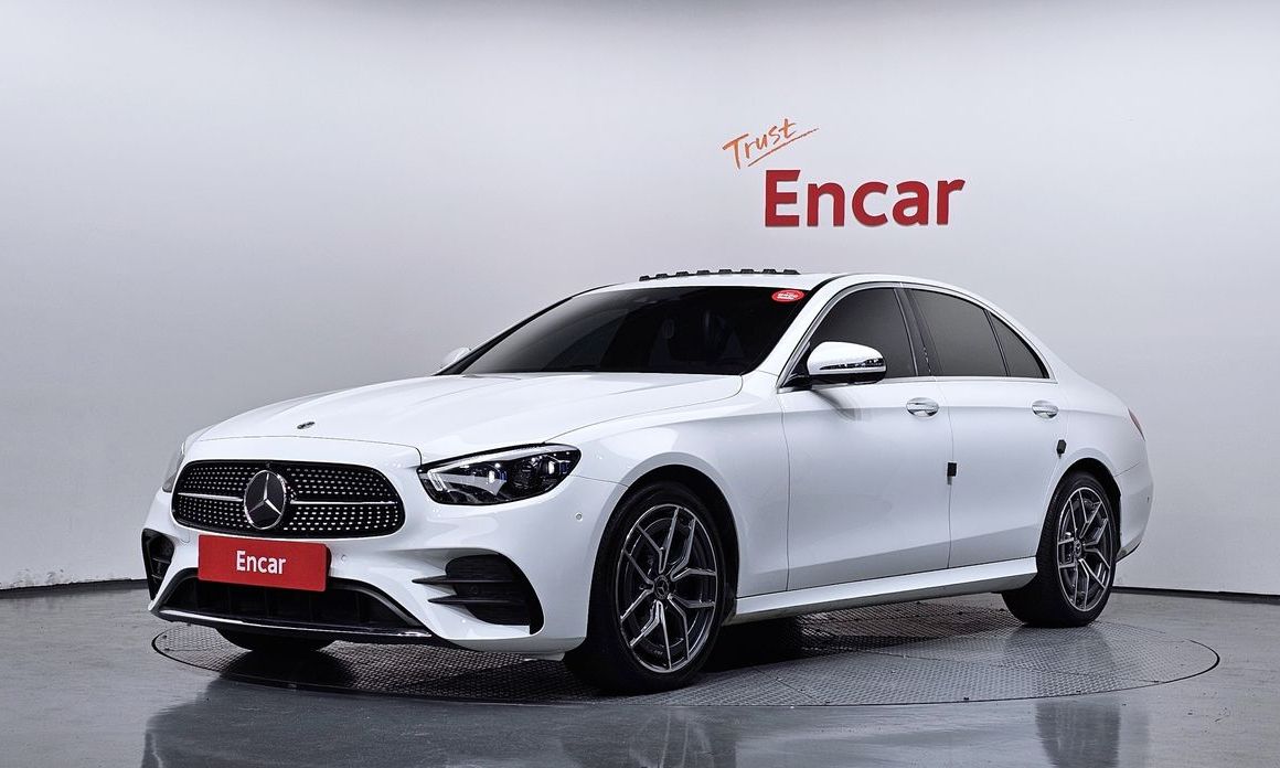 Mercedes-Benz E-Class 2022