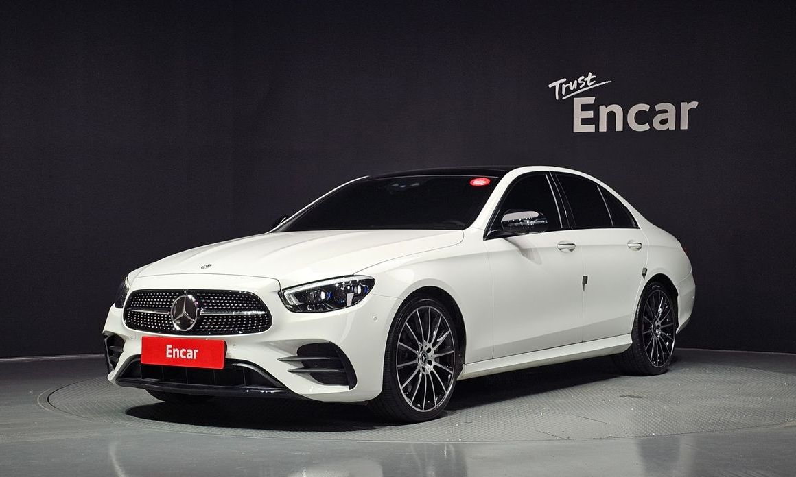 Mercedes-Benz E-Class 2023