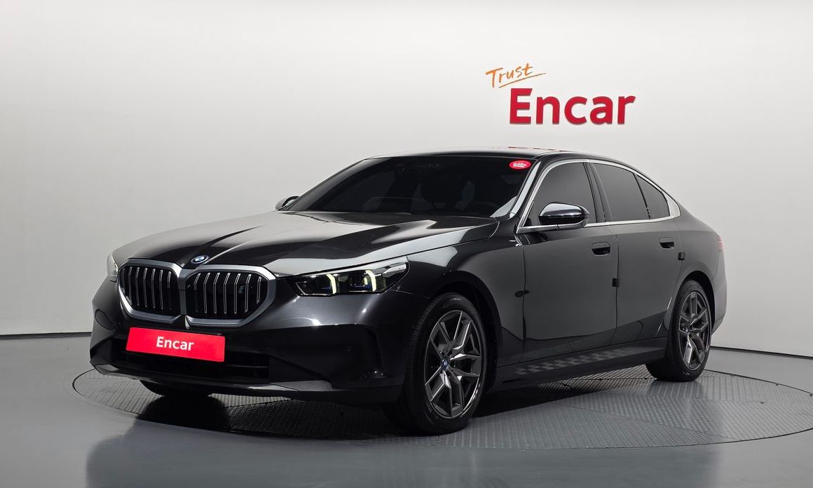BMW i5 2024