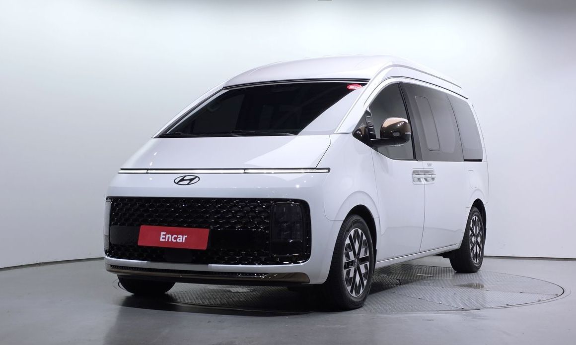 Hyundai Staria 2025