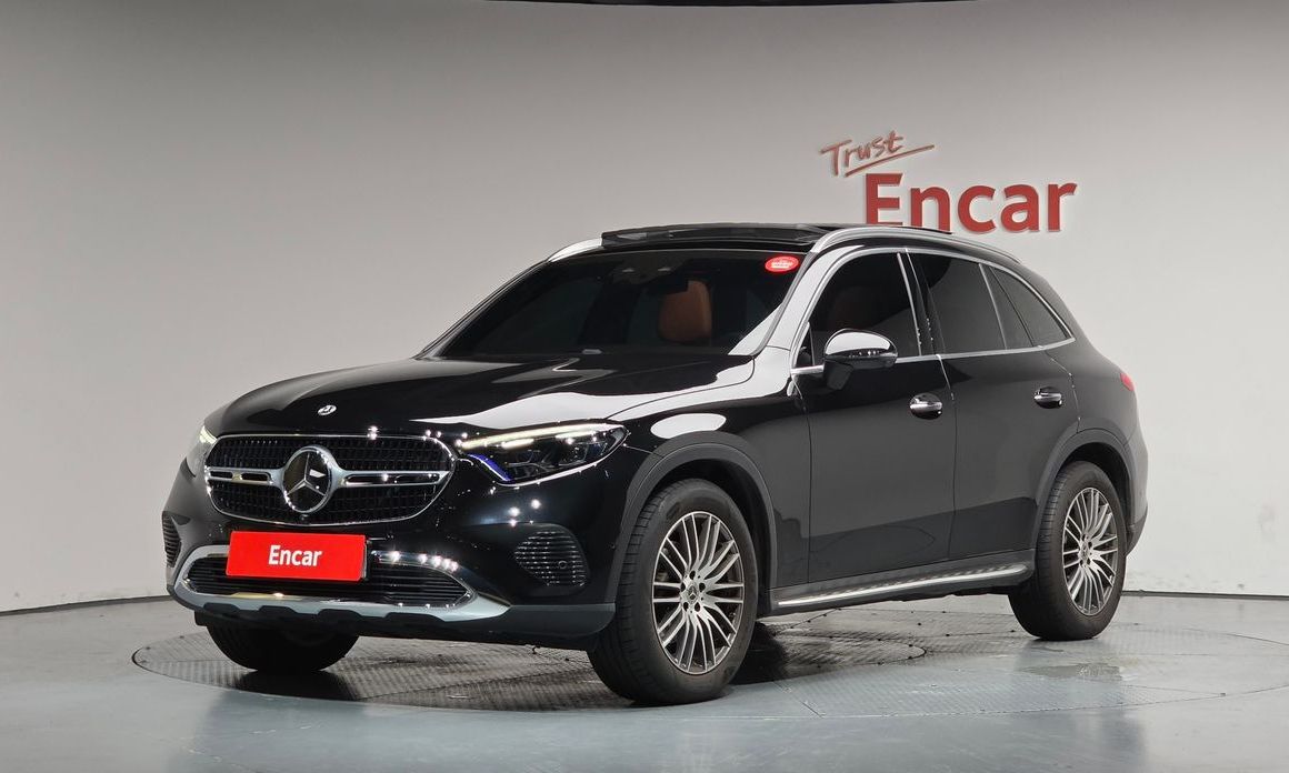 Mercedes-Benz GLC-Class 2025